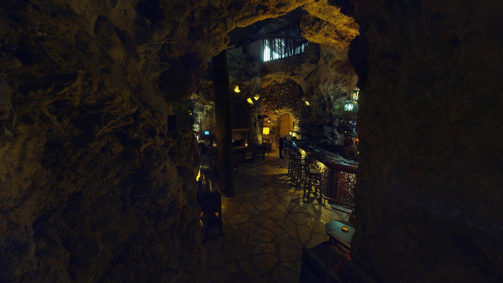 Ali Barbours Cave Restaurant Diani Beach Matterport Virtual Tour Kenya | 360INT