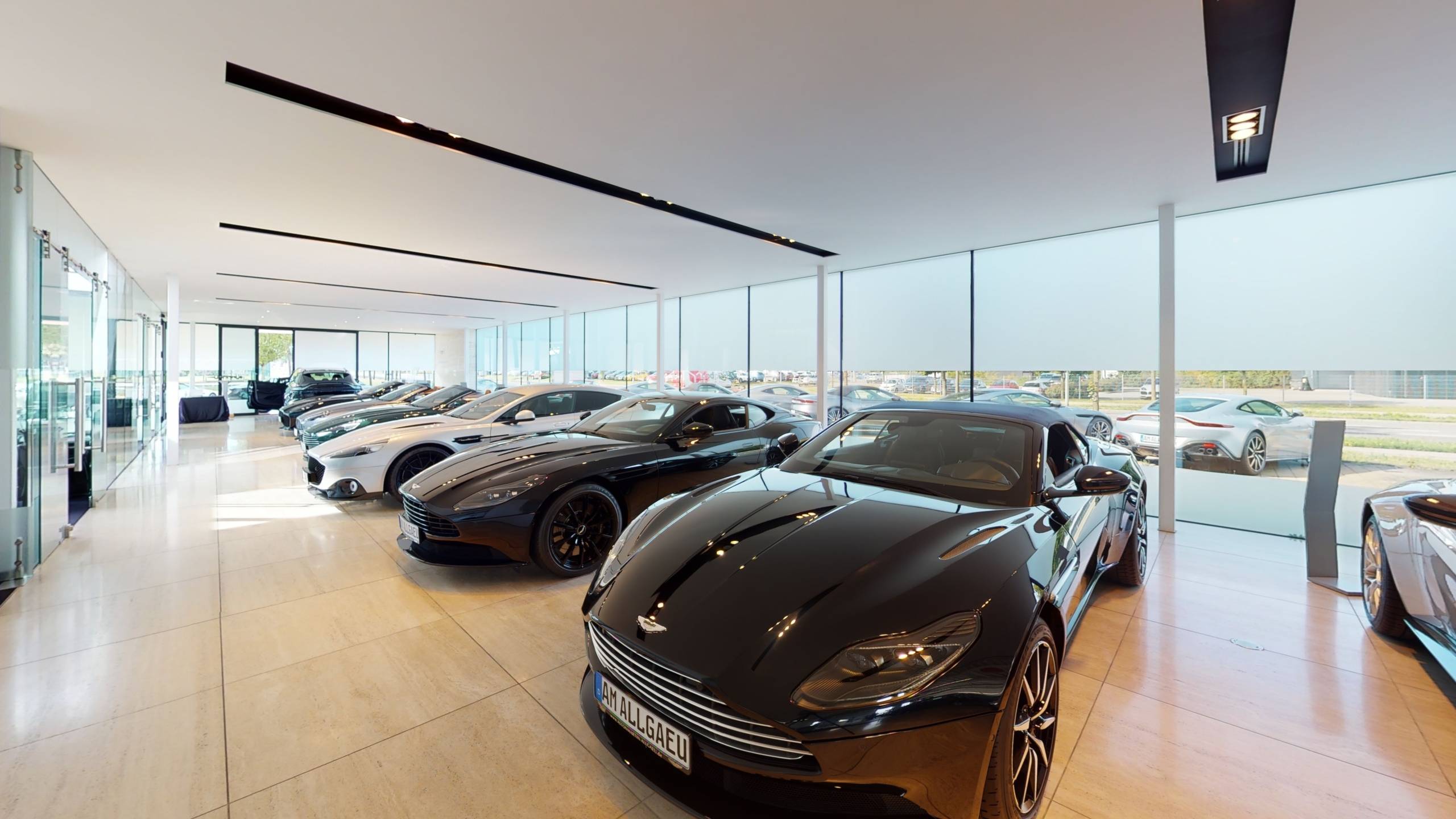 Aston Martin Memmingen Virtual Tour | 360INT